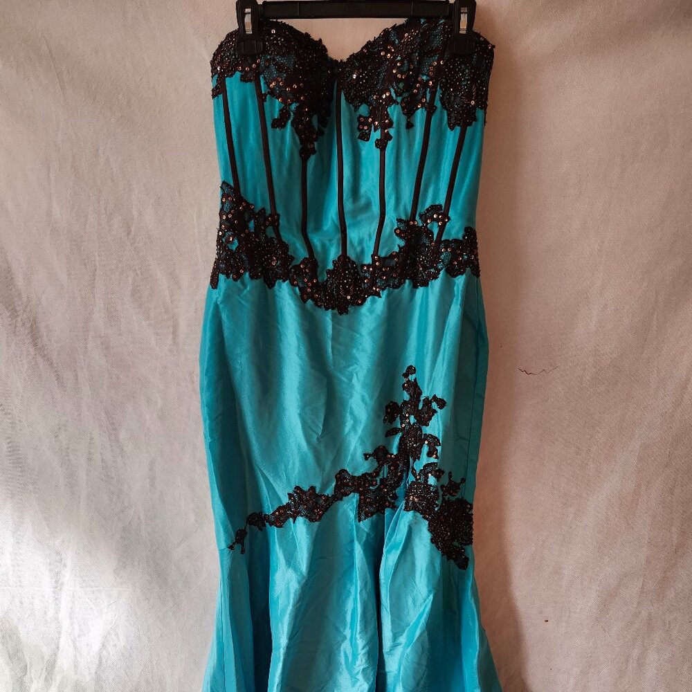 Jovani Taffeta Strapless Trumpet Style Gown in Teal with Black Lace Size 12